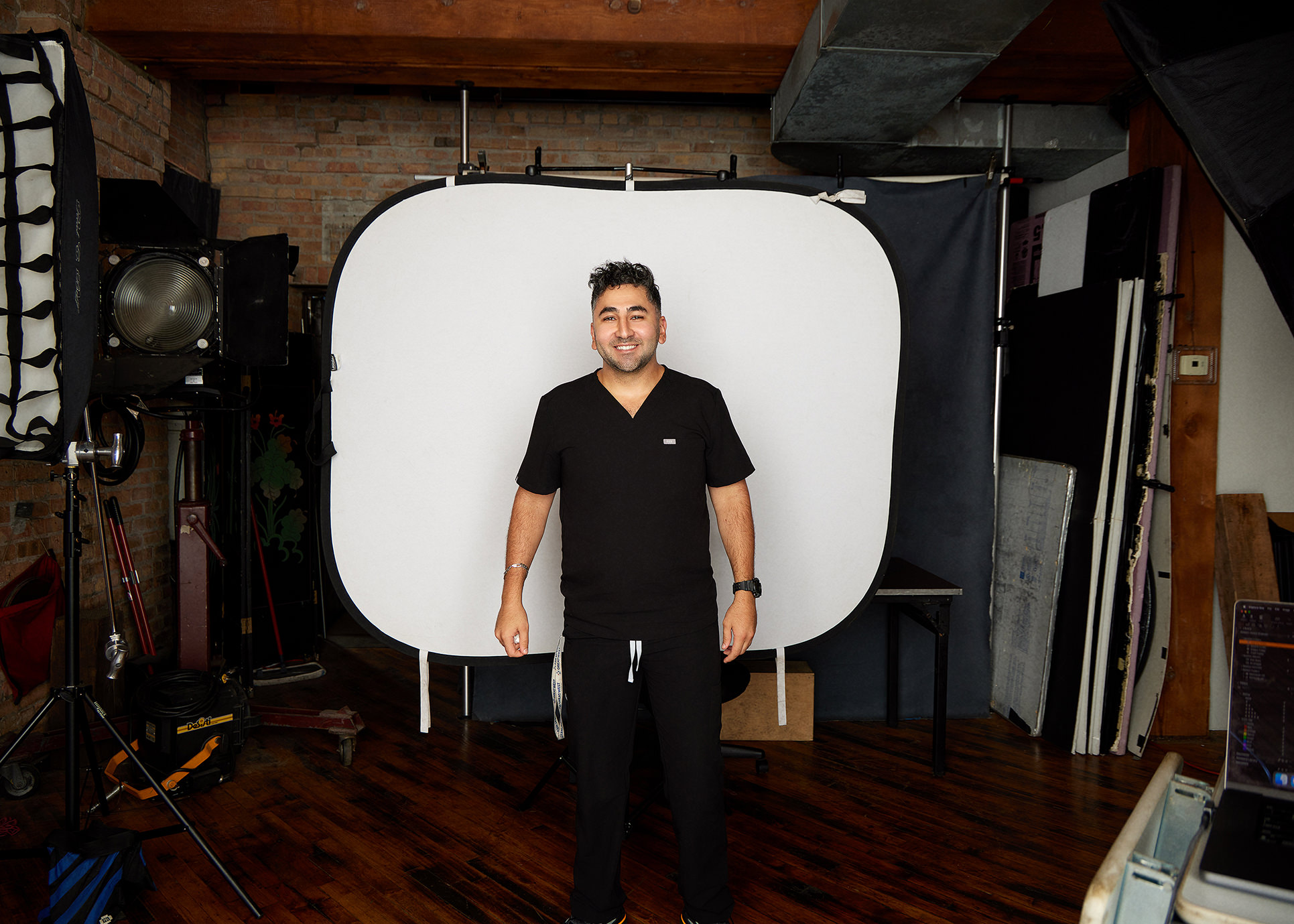 Professional Chicago headshot photography behind the scenes session