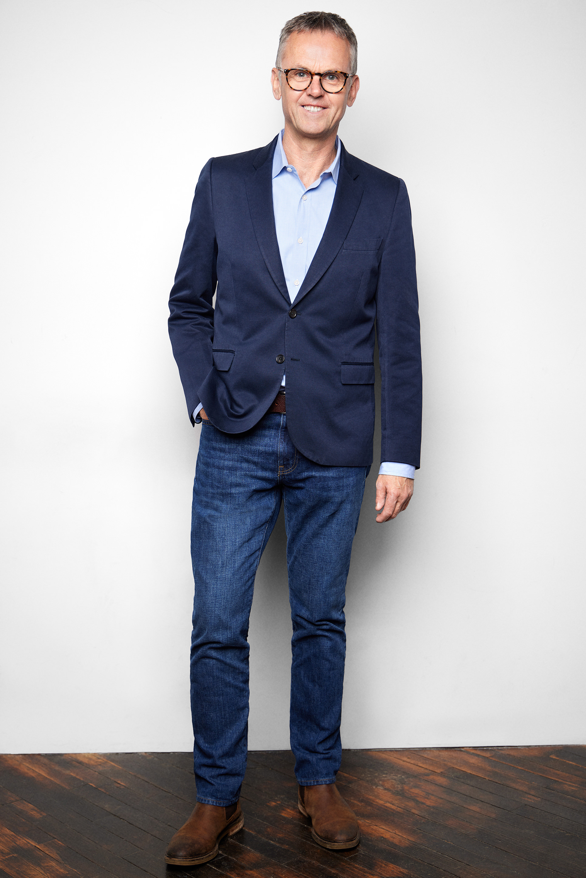 Chicago professional full body business portrait photography