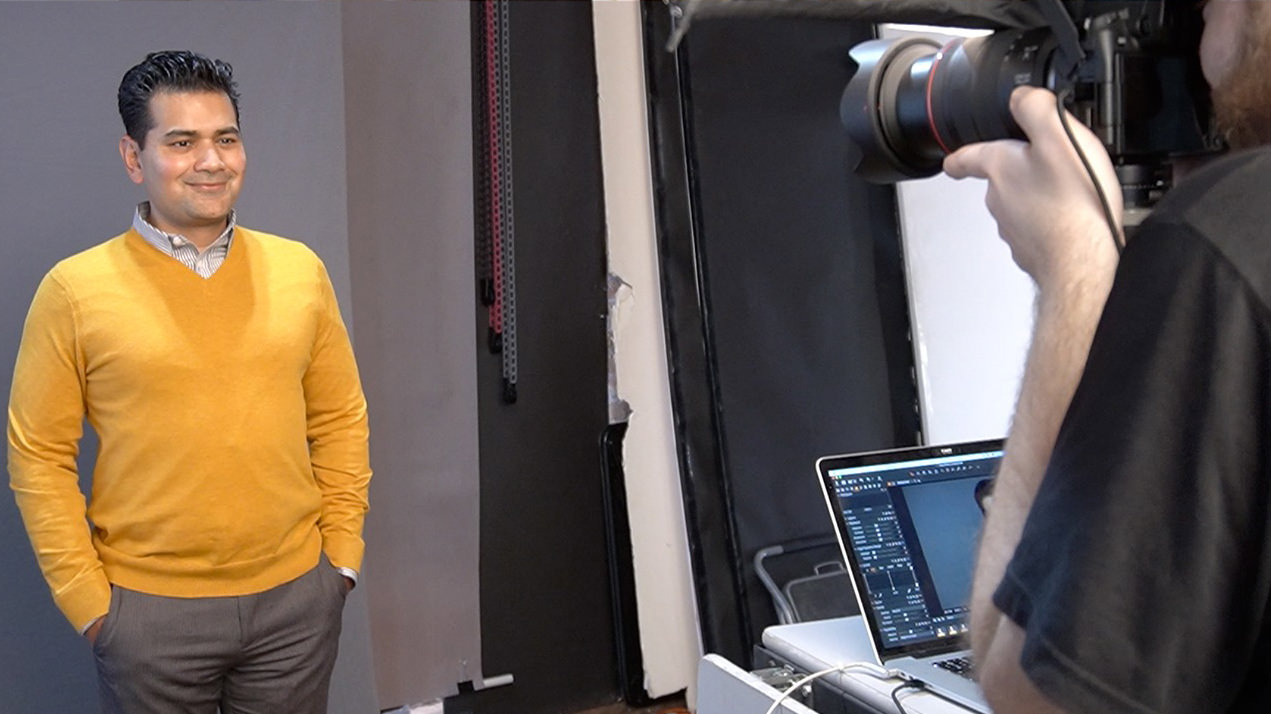 Chicago professional headshot photography behind the scenes first shot - example 15