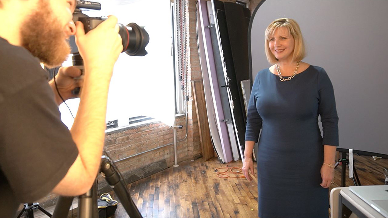 Chicago professional headshot photography behind the scenes first shot - example 7