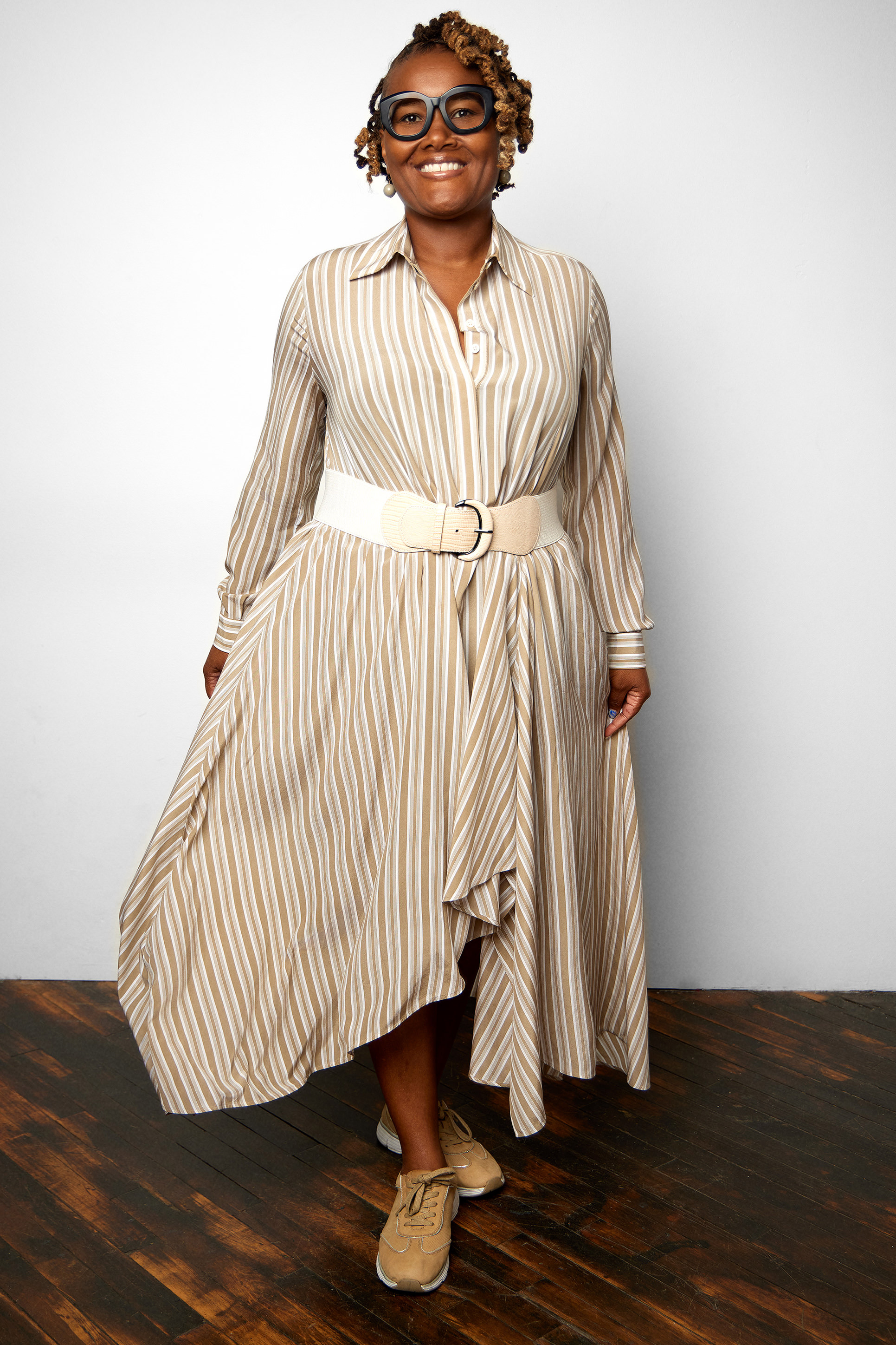 Chicago professional full body business portrait photography